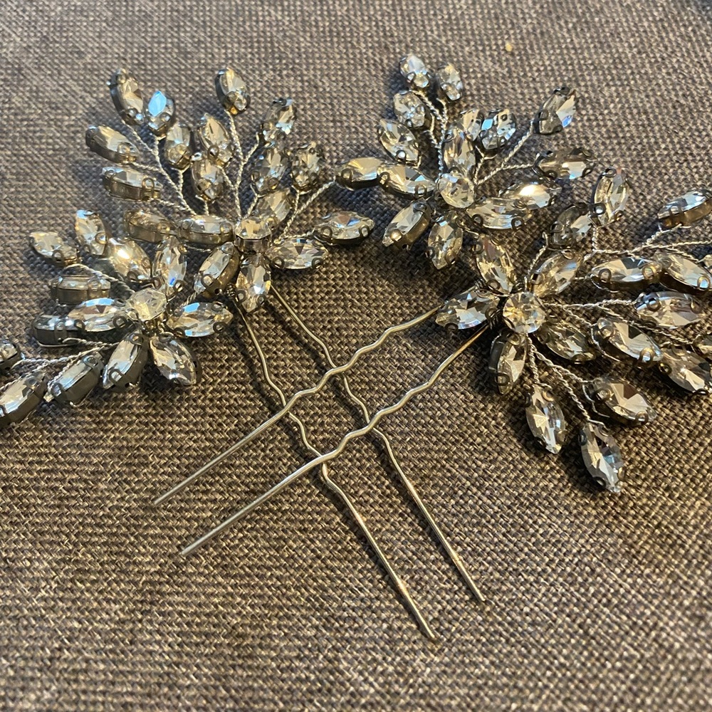 Gorgeous Wedding Hairpins